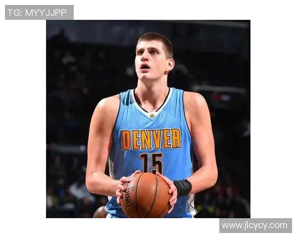 克林特卡佩拉：从默默无闻到NBA篮下巨星的奋斗历程与成就解析